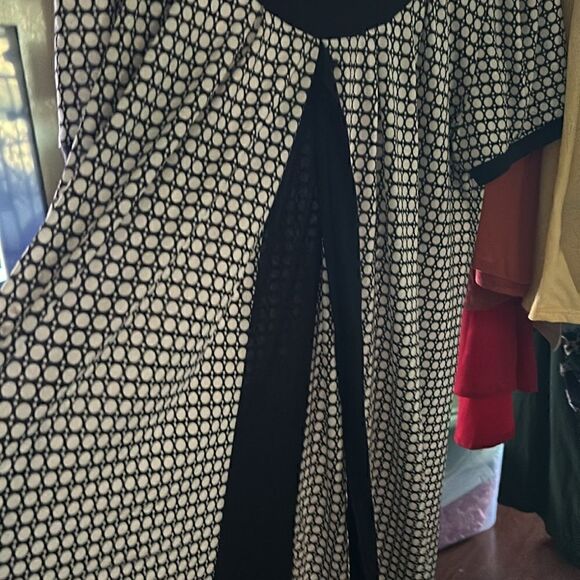 Dress    - Picture 7 of 10